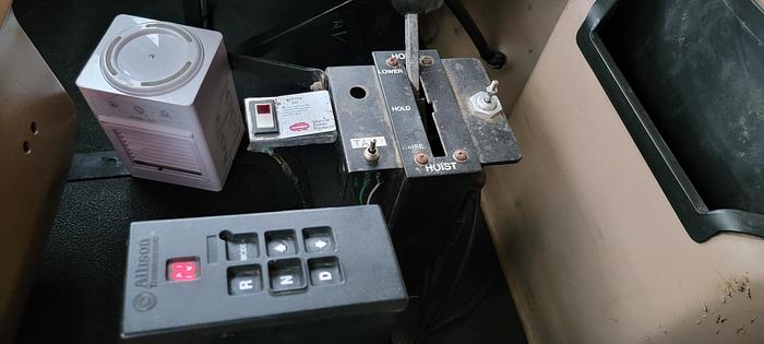 Used 2004  Mack *** ALLISON AUTOMATIC *** CV713 Granite