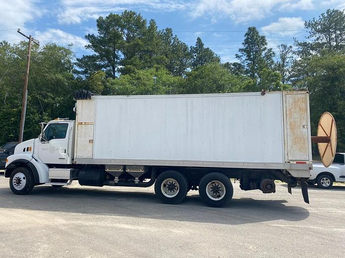 Used 2006 Peterson Mulch Bower Truck