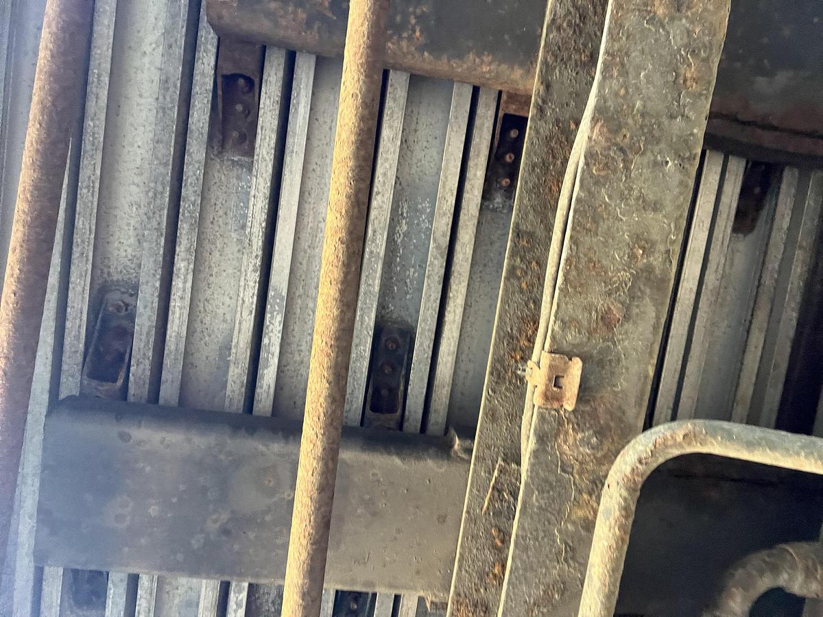 Used 2000 Peerless 45' & 48 X 98" Walking floor