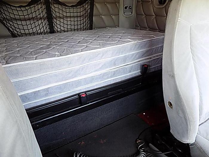 Used 2007 Freightliner Columbia 120, CAT C13