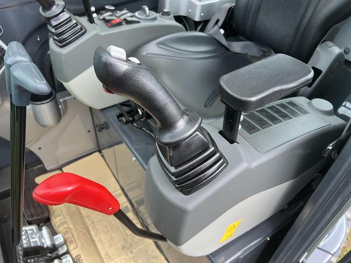 2024 Sunward SWE35UF