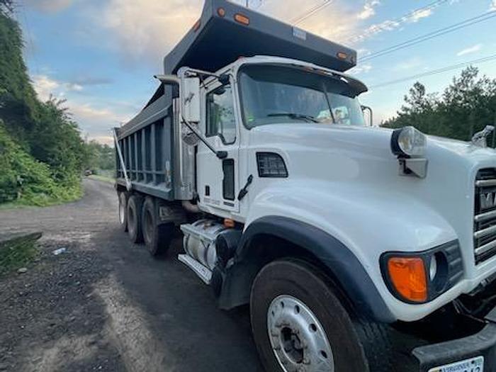 Used 2005 Mack *** ALLISON AUTOMATIC *** CV713 Granite
