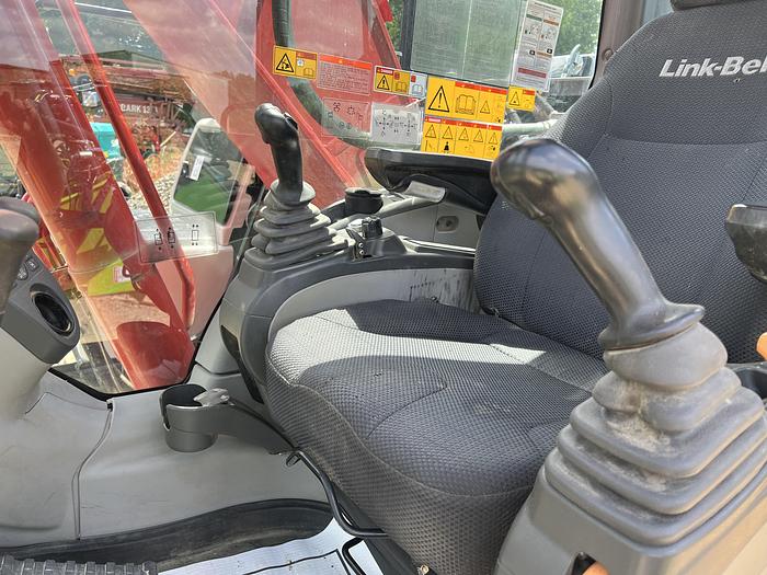 Used 2020 Link-Belt 210 / with Hyd thumb