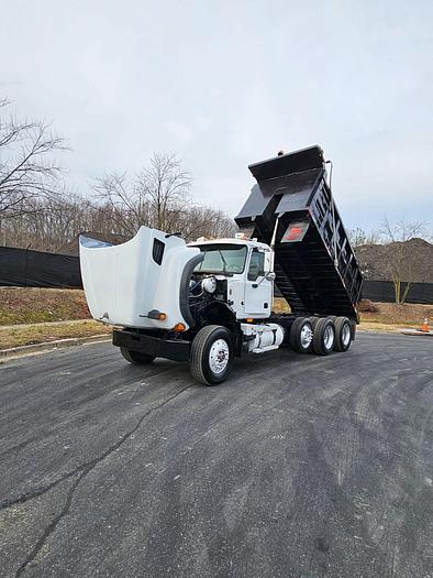 Used 2005 Mack *** ALLISON AUTOMATIC *** CV713 Granite