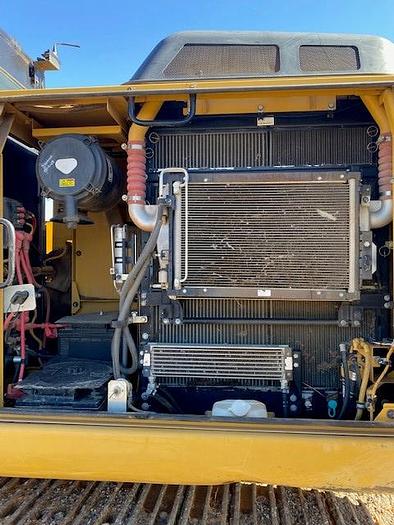 Used CAT 320EL Excavator