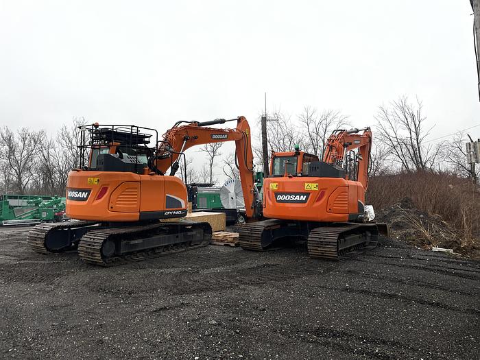 Used 2019 Doosan DX140LCR