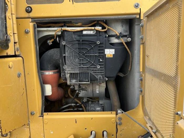 Used 2019 CATERPILLAR 963K