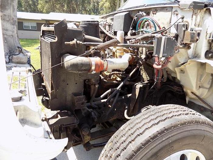 Used 2000 GMC C7500 Grapple Truck