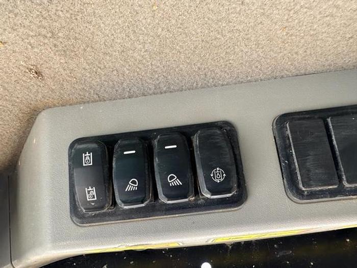 Used 2020 Caterpillar 289D3