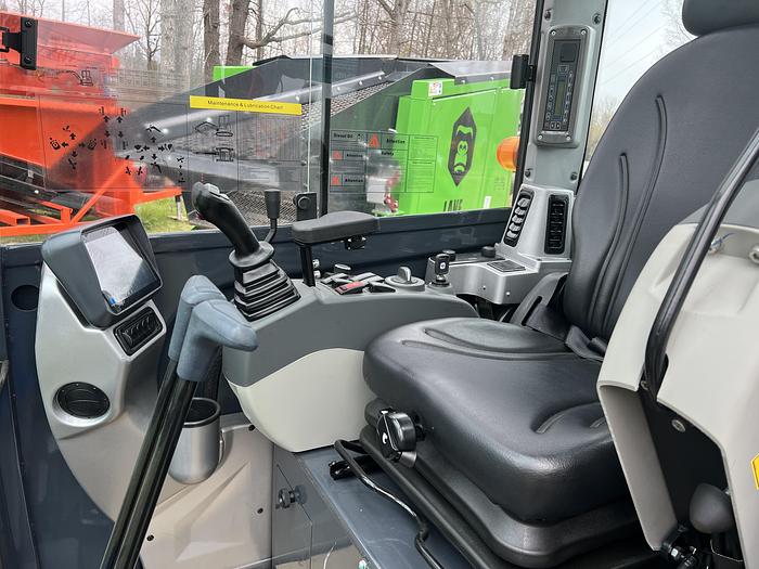 2024 Sunward SWE35UF