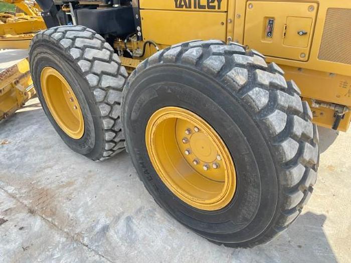 Used 2016 CATERPILLAR 12M