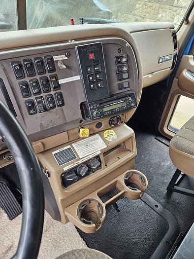 Used 2004 Mack *** ALLISON AUTOMATIC *** CV713 Granite