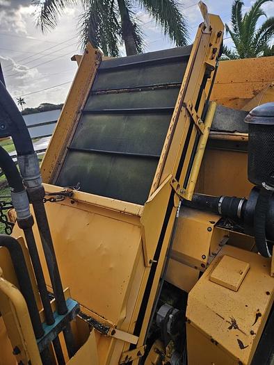 Used 2000 OXBO Big Jack with VPC1500 Bean Head