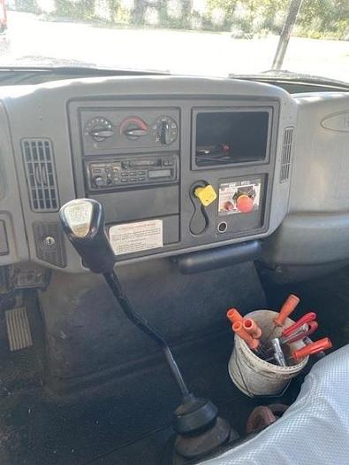 Used 2005 International 4300SBA