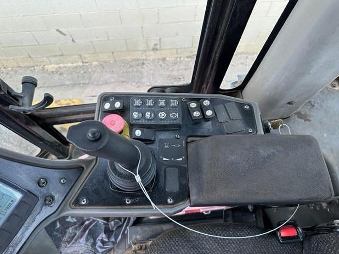 Used 2017 CATERPILLAR CS66B