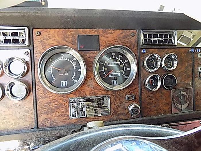 Used 2001 Kenworth T600 Sleeper, CAT C15