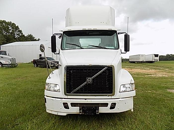 Used 2010 Volvo VNM