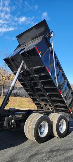 Used 2000 Mack *** Allison Automatic ***  RD688s