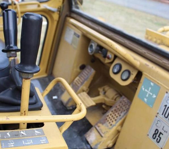 Used 1990 CAT 963 Track Loader/4&1 bucket & Ripper