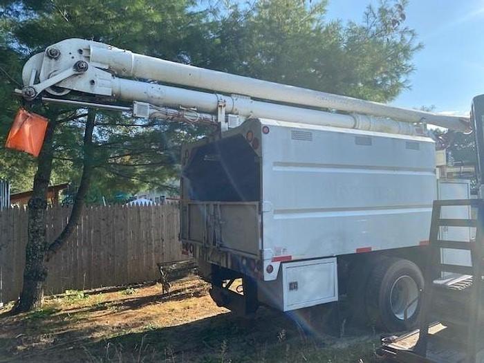 Used 2005 International 4300SBA