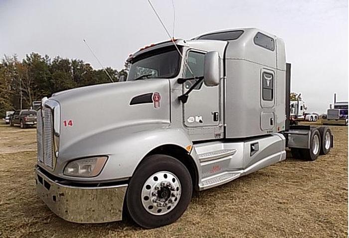 Used 2014 Kenworth T6 Tandem Axle Sleeper