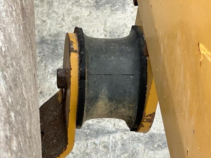 Used 2017 CATERPILLAR CS66B