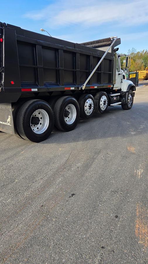 Used 2006 Mack *** ALLISON AUTOMATIC *** CV713 Granite