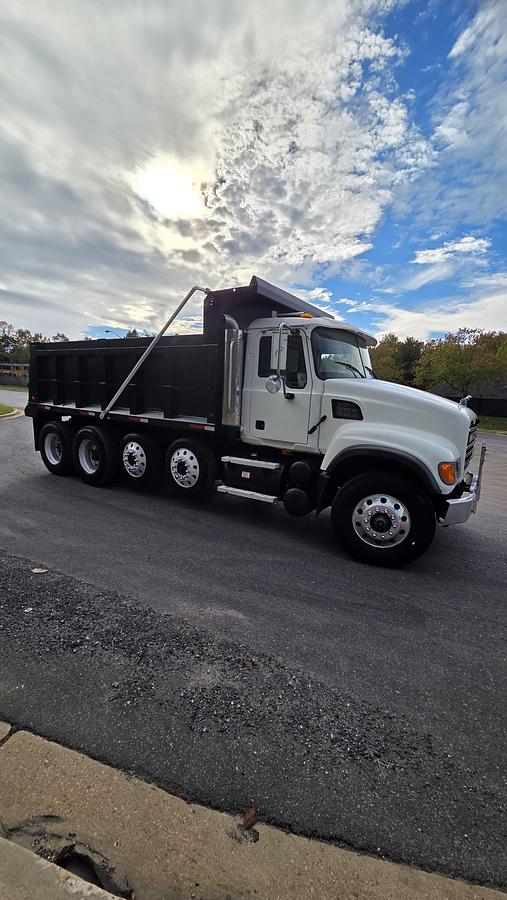 Used 2006 Mack *** ALLISON AUTOMATIC *** CV713 Granite