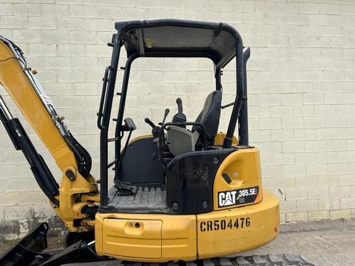 Used 2018 CATERPILLAR 305.5E2
