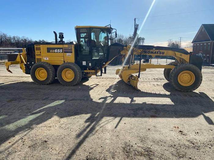 Used 2022 Komatsu GD655-7