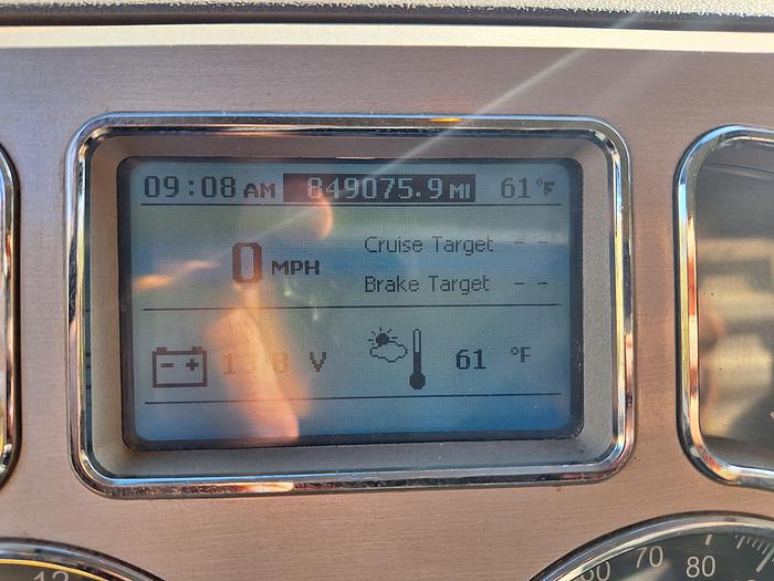 Used 2014 Mack CHU613