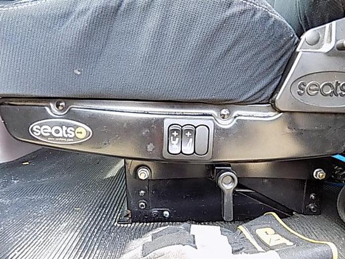 Used 2013 Peterbilt 587 T/A Tractor