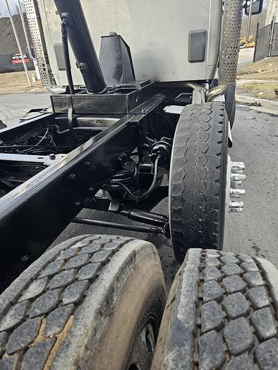 Used 2017 *** ALLISON AUTOMATIC *** Kenworth T880