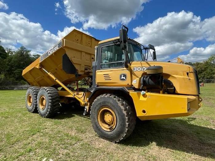 Used 2012 John Deere 300D