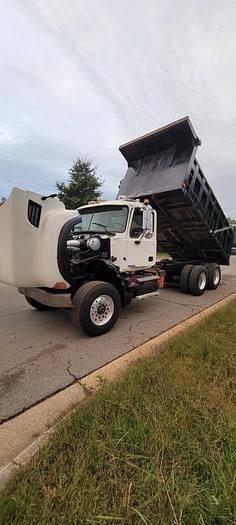 Used 2004  Mack *** ALLISON AUTOMATIC *** CV713 Granite