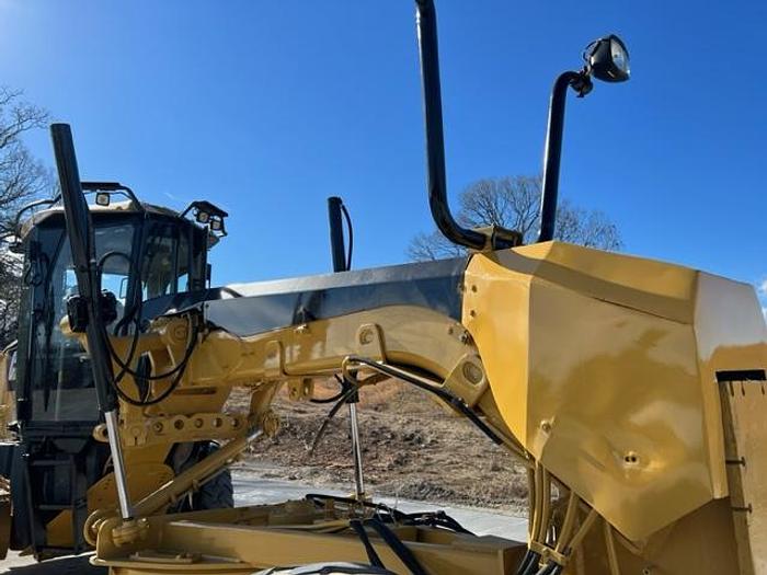 Used 2008 Caterpillar 140M