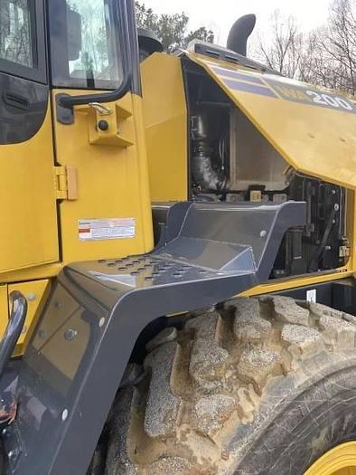 Used 2021 Komatsu WA200-8