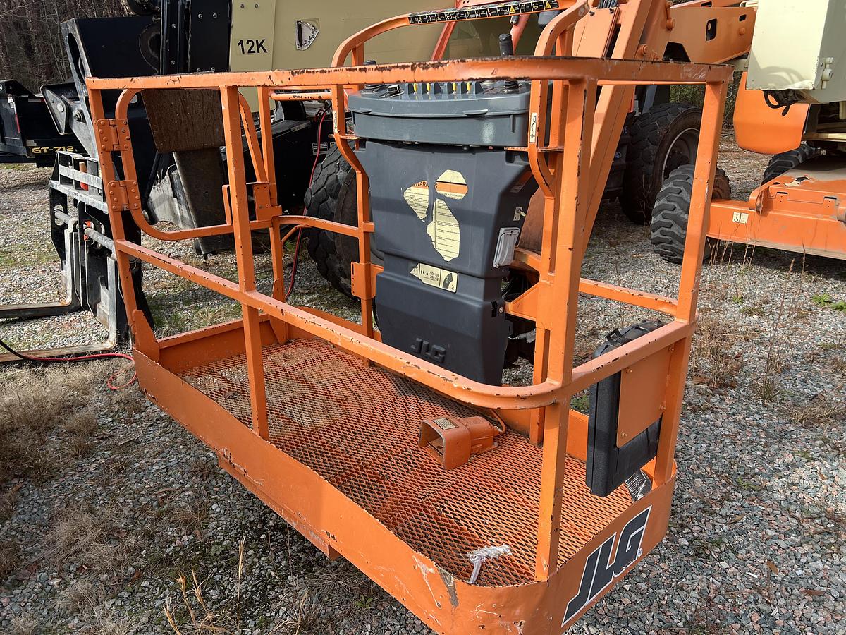 Used 2011 JLG 450 aerial lift/ boom lift