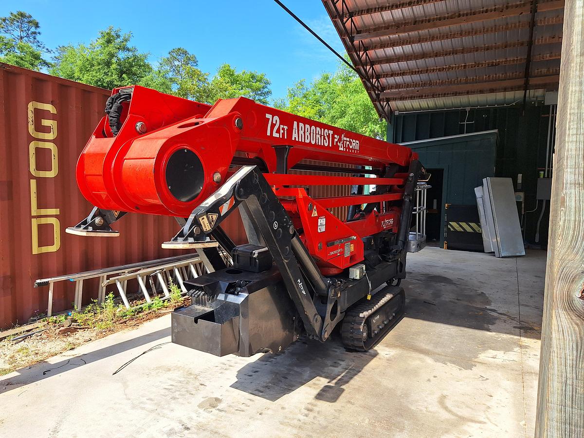 Used 2016 Platform Basket PB 22.10