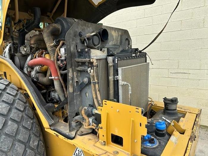Used 2017 CATERPILLAR CS66B