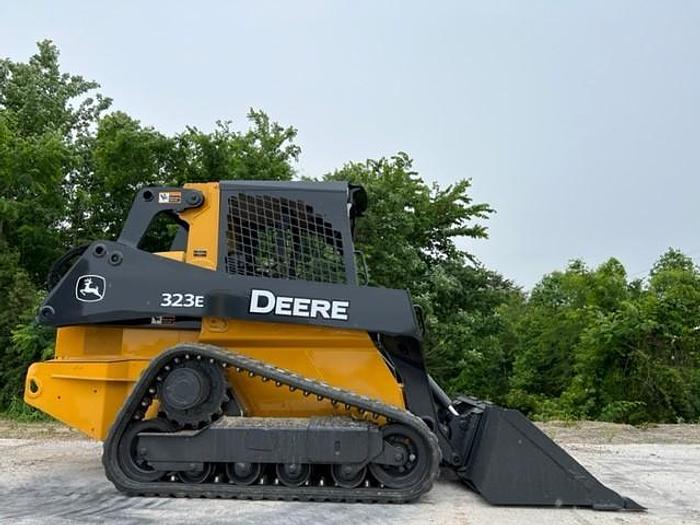 Used 2018 John Deere 323E