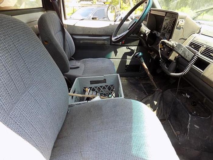 Used 2000 GMC C7500 Grapple Truck