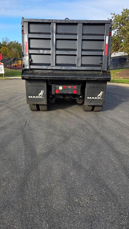 Used 2006 Mack *** ALLISON AUTOMATIC *** CV713 Granite