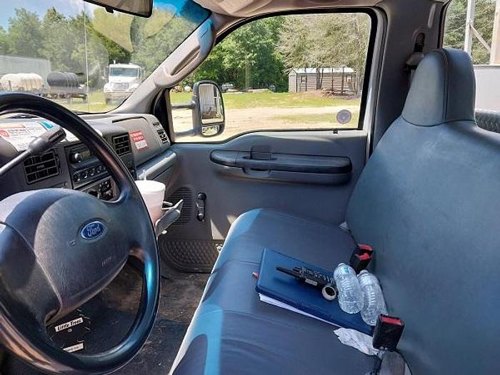 Used 2004 Ford F450 Altec Bucket Truck