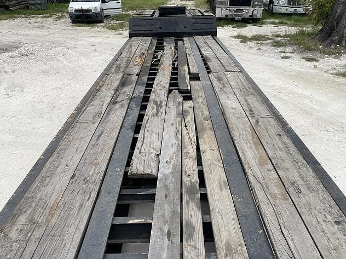 Used 2011 Fontaine Detach Low Boy Renegade LX40