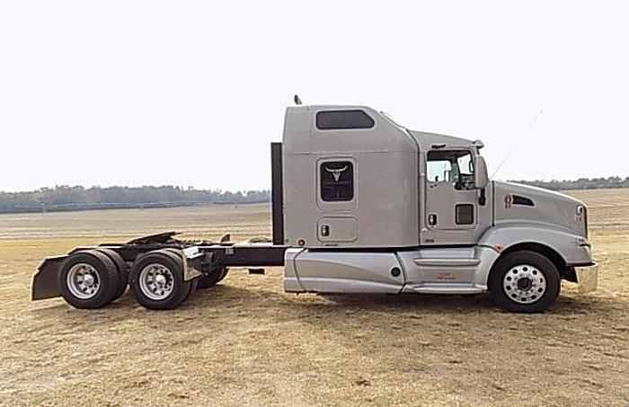 Used 2014 Kenworth T6 Tandem Axle Sleeper