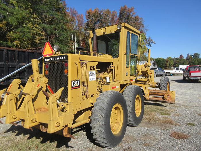 Used 1988 CAT 12G / with ripper