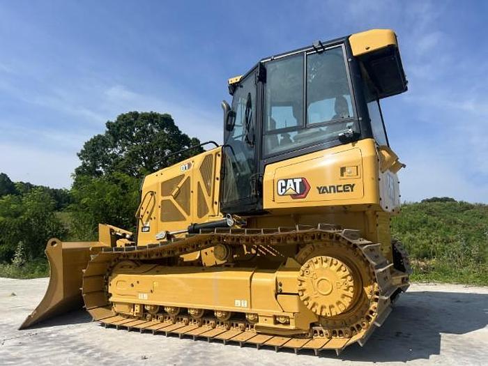 Used 2023 CATERPILLAR D1 LGP