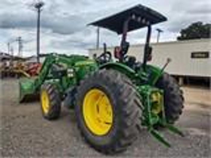 Used 2015 John Deere 5085M
