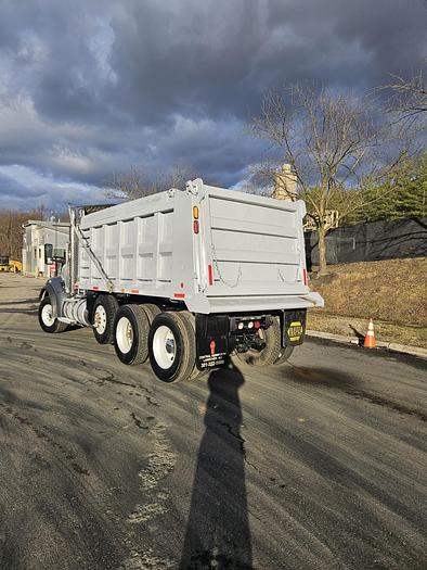 Used 2017 *** ALLISON AUTOMATIC *** Kenworth T880